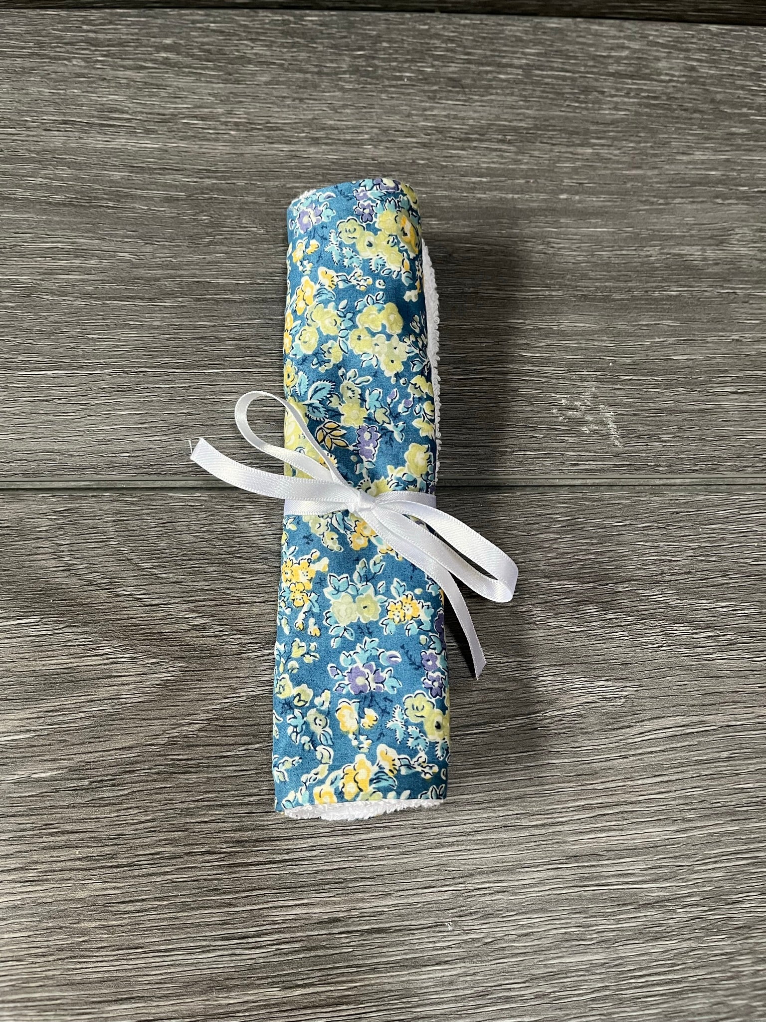 Luxury Cotton and Bamboo Face Flannel Blue Flowers