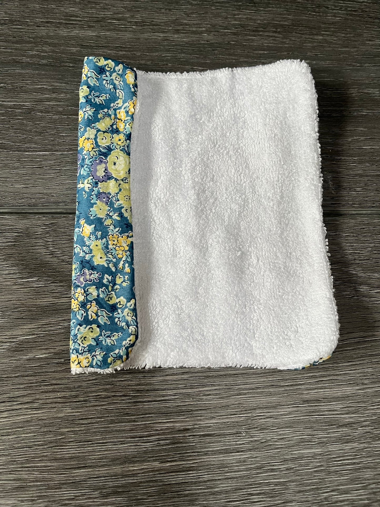 Luxury Cotton and Bamboo Face Flannel Blue Flowers open